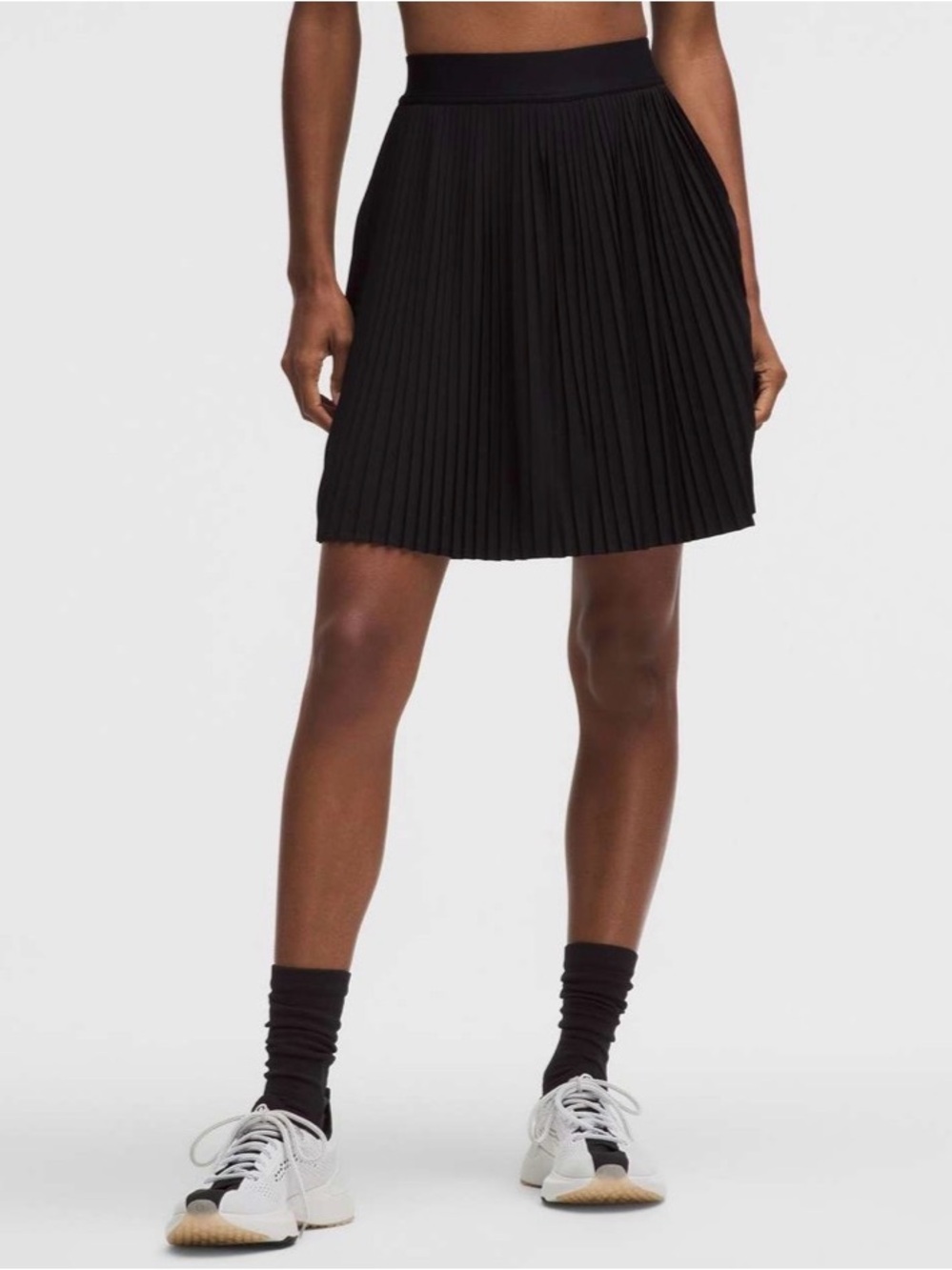 Lululemon Pleated High-Rise Knee-Length Tennis Skirt Black Size Medium - Picture 2 of 10